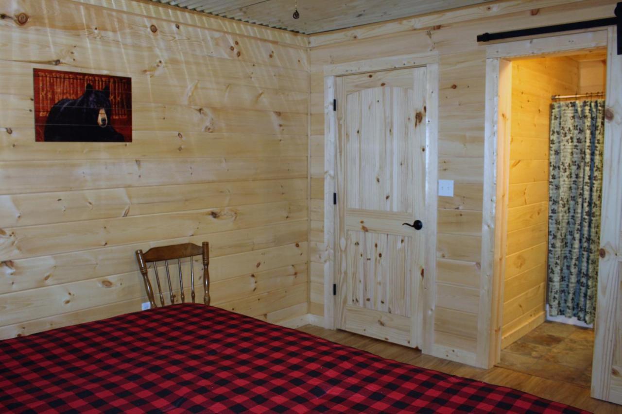 Spacious Downtown Condo Walking Distance To Downtown Gatlinburg Sleeps 6 Guests Екстер'єр фото